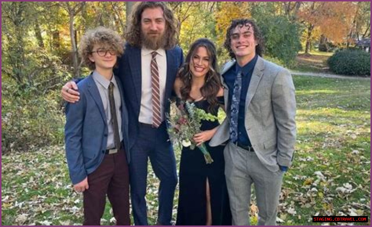 Exploring The Life Of Rhett McLaughlin's Son: A Glimpse Into Family And Legacy